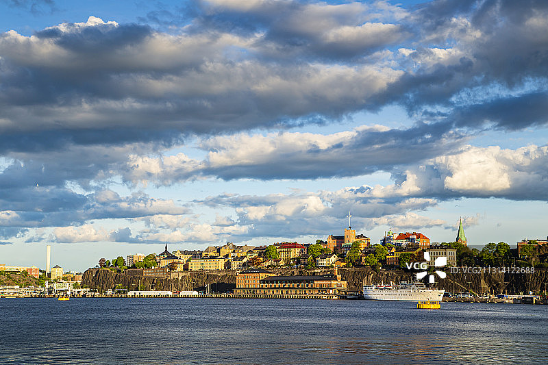 瑞典斯德哥尔摩的古堡和船图片素材