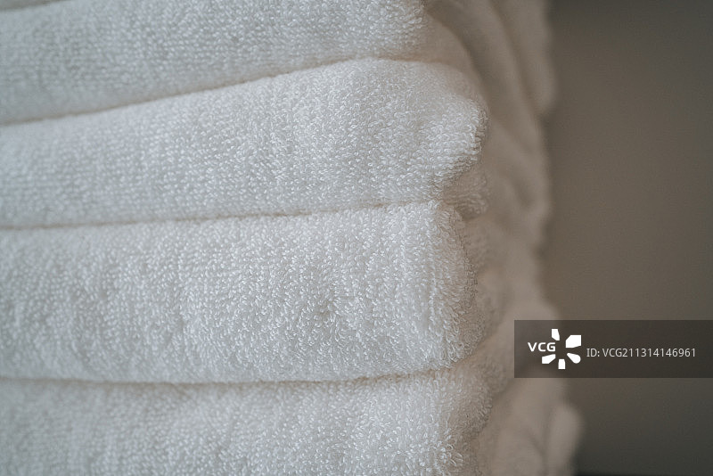 洁白柔软的毛巾特写图片素材