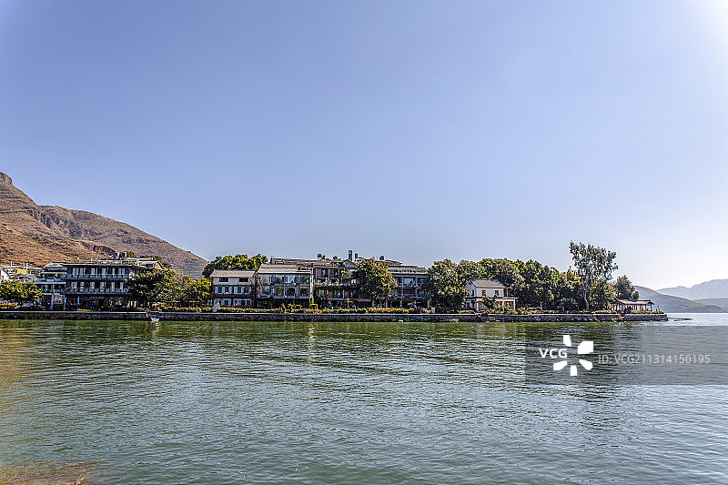 从云南省大理市南诏风情岛上遥看双廊古镇图片素材