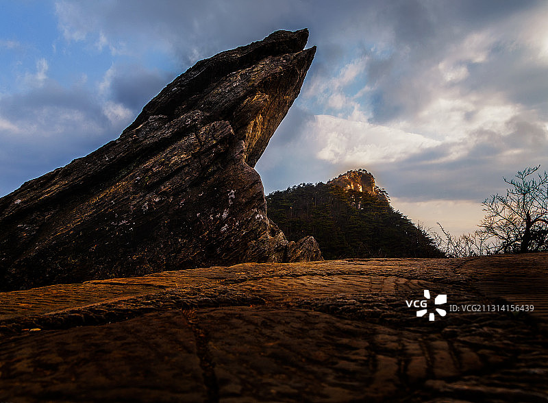 庐山五老峰的鹰嘴岩图片素材