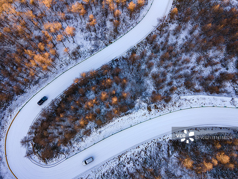 雪后公路图片素材