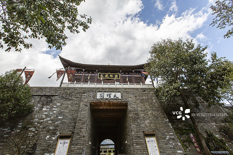 云南省大理市天龙八部影视城大门图片素材