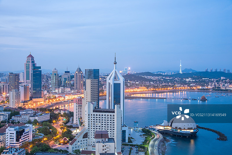 青岛老城区和海景风光夜景图片素材
