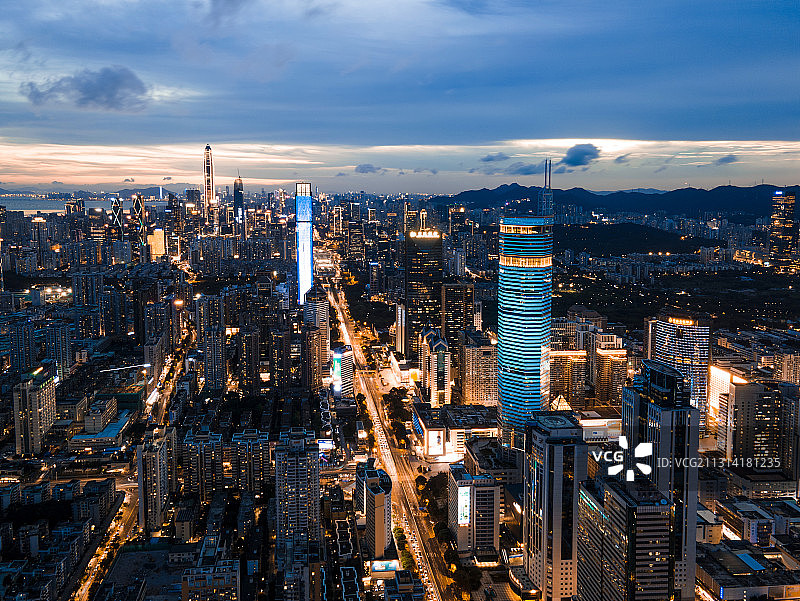 华强北天际线图片素材