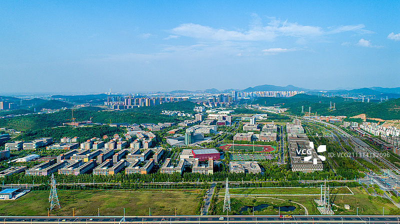 江苏省南京市仙林大学城，坐拥12所大学，被称为江苏高教心脏图片素材