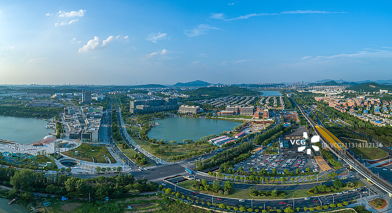 江苏省南京市仙林大学城，坐拥12所大学，被称为江苏高教心脏图片素材