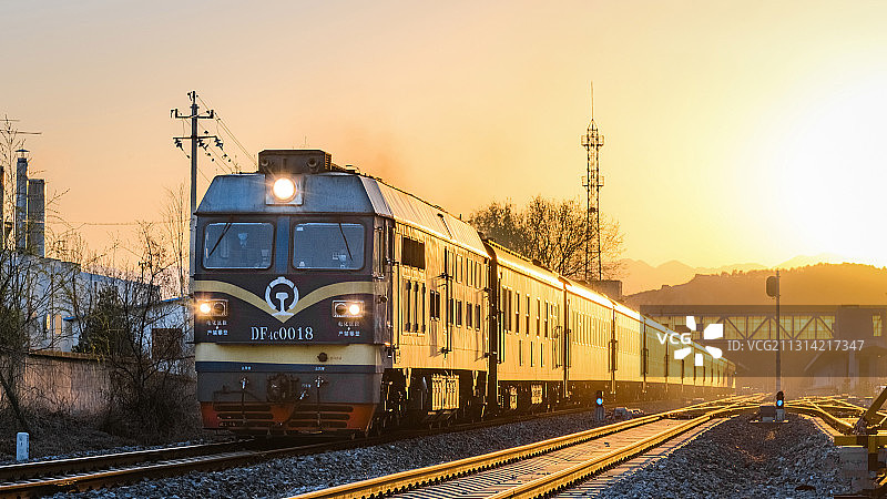 金色列车图片素材