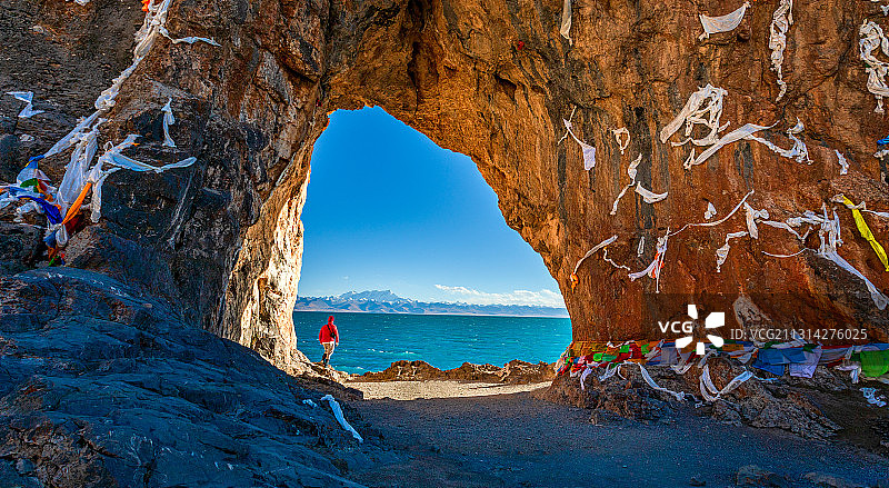 纳木措圣象天门洞口图片素材