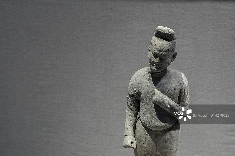 唐代灰陶俑，安徽蚌埠博物馆藏图片素材