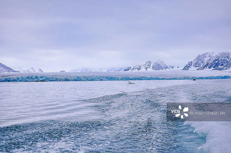 斯瓦尔巴岛摩纳哥冰川图片素材