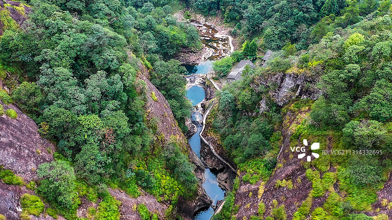浙江省温州市文成县4A级景区铜铃山-隐藏着地质奇观“穴壶”图片素材