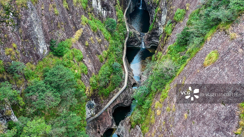 浙江省温州市文成县4A级景区铜铃山-隐藏着地质奇观“穴壶”图片素材