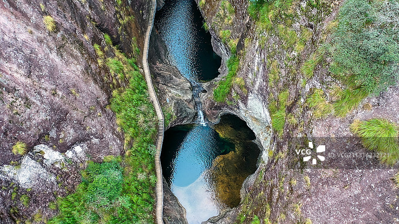 浙江省温州市文成县4A级景区铜铃山-隐藏着地质奇观“穴壶”图片素材