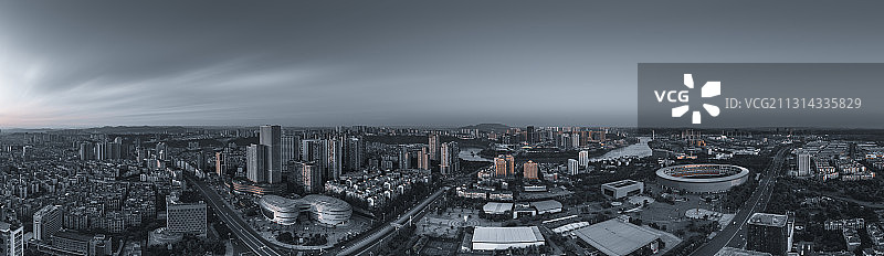 《酒城全景图》拍摄于中国四川泸州。图片素材
