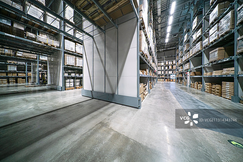 大型货仓的走廊图片素材