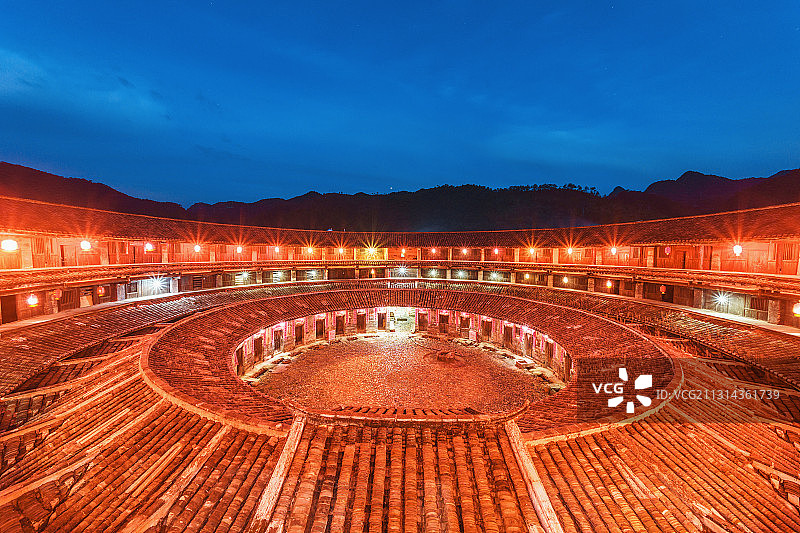 广东梅州客家花萼楼夜景图片素材