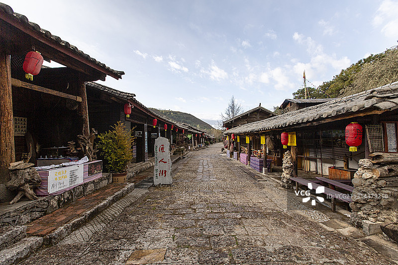 云南省丽江市东巴谷匠人街图片素材