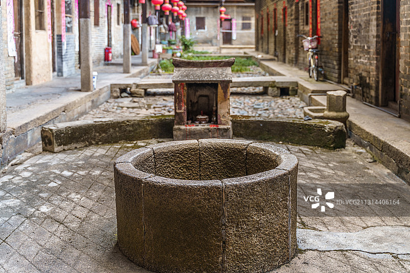 广东省梅州市大埔县泰安楼古井图片素材