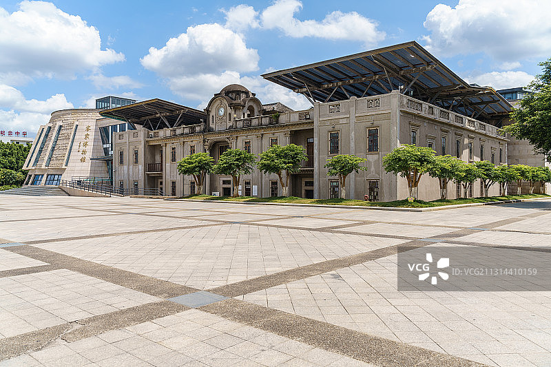 广东梅州中国客家博物馆建筑外立面图片素材