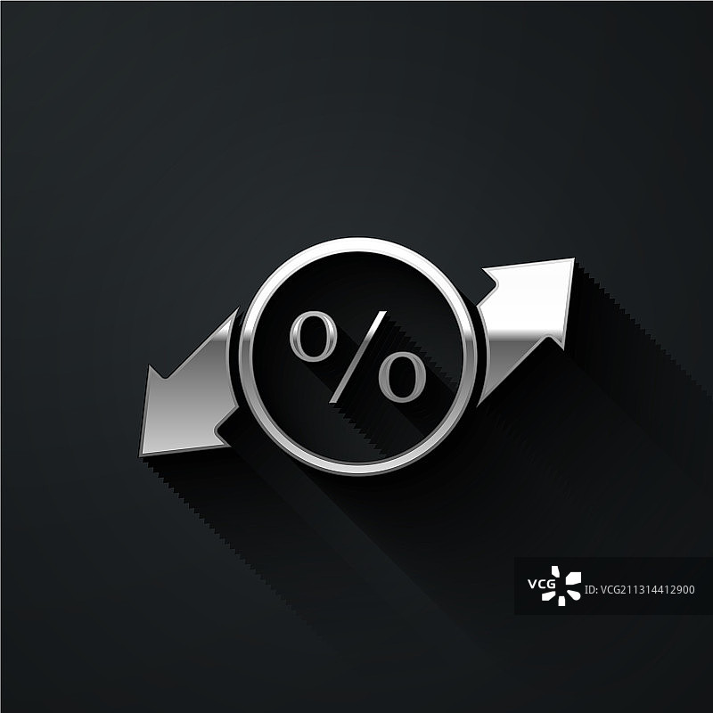 黑色背景上孤立的银色折扣百分比标签图标图片素材