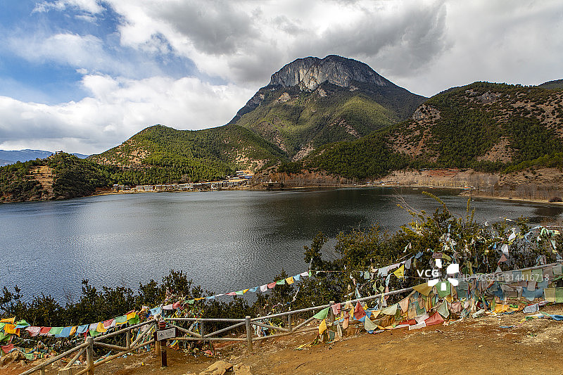 四川省凉山彝族自治州盐源县泸源涯泸沽湖风光图片素材