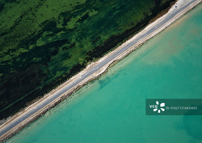 青海-315西台吉乃尔湖图片素材