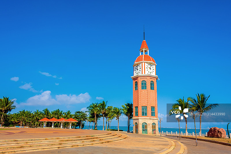 中国海南省海口市西海岸观海台大钟楼图片素材
