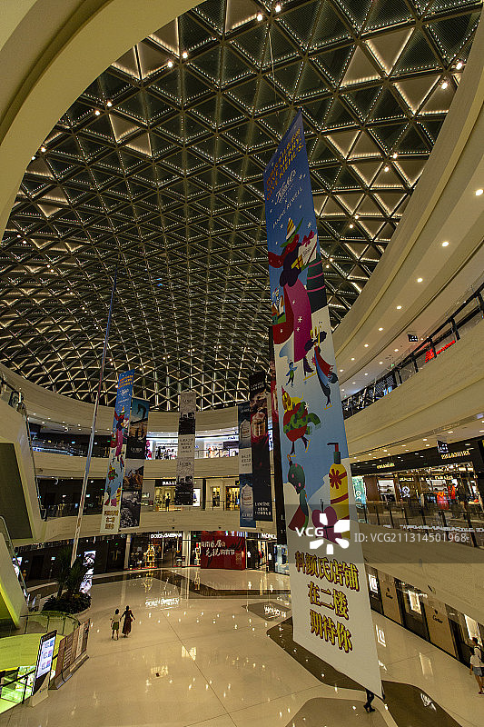 海南省三亚国际免税城内景图片素材