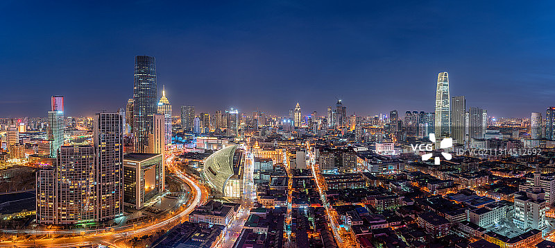 天津滨江道商业区全景夜景图片素材