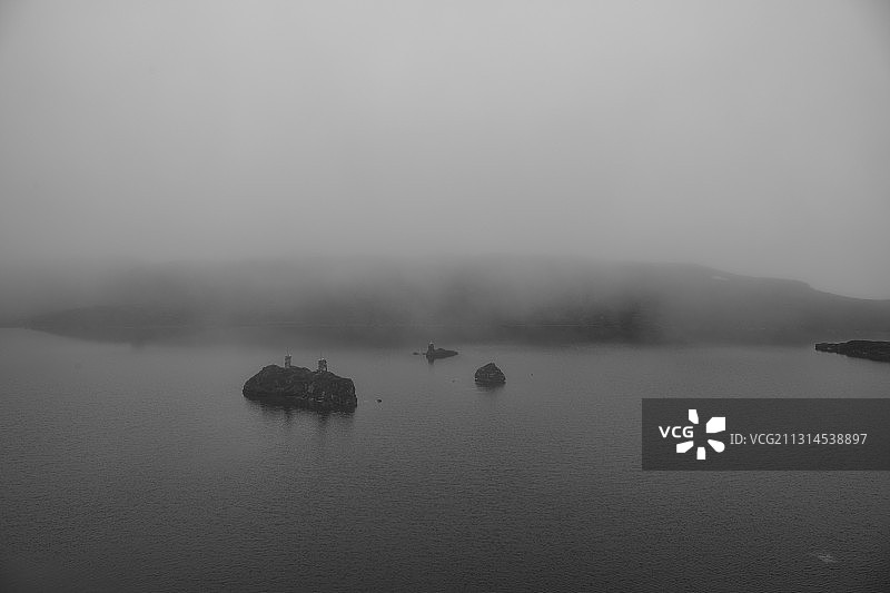 西藏勒布沟三潭映月图片素材