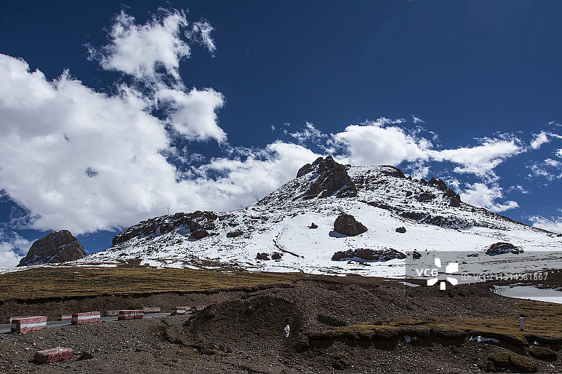 西藏当雄雪山风光图片素材