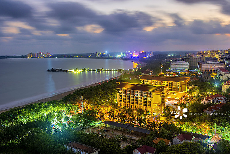 中国海南省文昌市清澜高隆湾夜景图片素材