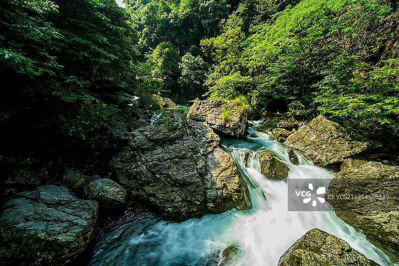 安徽省池州市石台县，中国原生态最美山乡，牯牛降仙寓山秋浦河图片素材