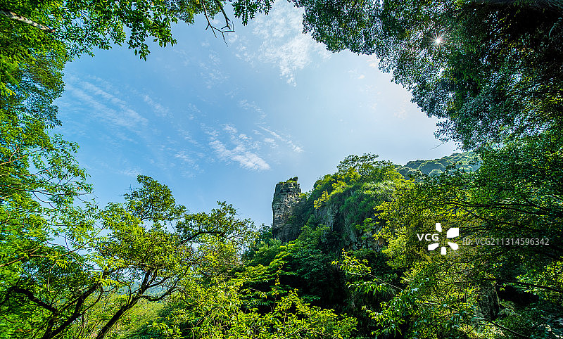 安徽省池州市石台县，中国原生态最美山乡，牯牛降仙寓山秋浦河图片素材