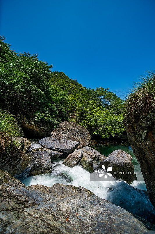 安徽省池州市石台县，中国原生态最美山乡，牯牛降仙寓山秋浦河图片素材