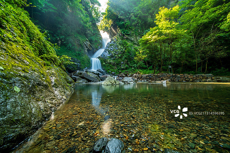 安徽省池州市石台县，中国原生态最美山乡，牯牛降仙寓山秋浦河图片素材