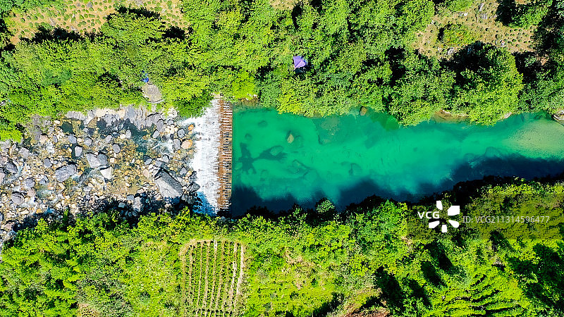 安徽省池州市石台县，中国原生态最美山乡，牯牛降仙寓山秋浦河图片素材