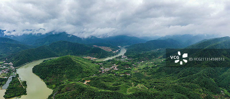 安徽省池州市石台县，中国原生态最美山乡，牯牛降仙寓山秋浦河图片素材