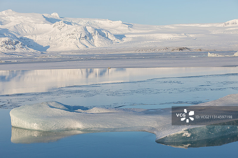冰岛杰古沙龙冰湖绝美日落晚霞图片素材