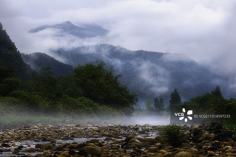 牯牛降云雾图片素材