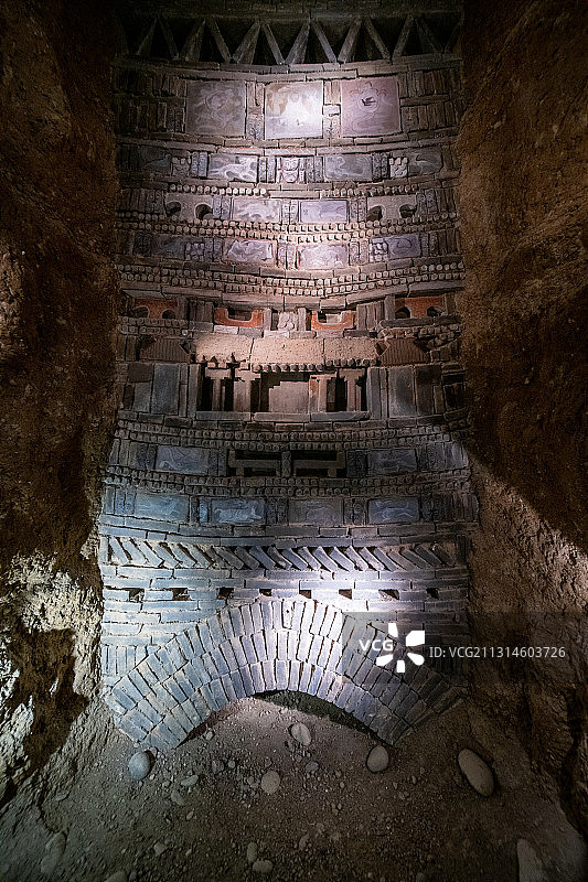 甘肃省酒泉市敦煌市敦煌博物馆，千年丝路浓缩其中图片素材