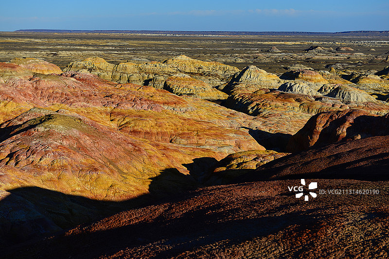 奇台魔鬼城色彩艳丽的丹霞地貌图片素材
