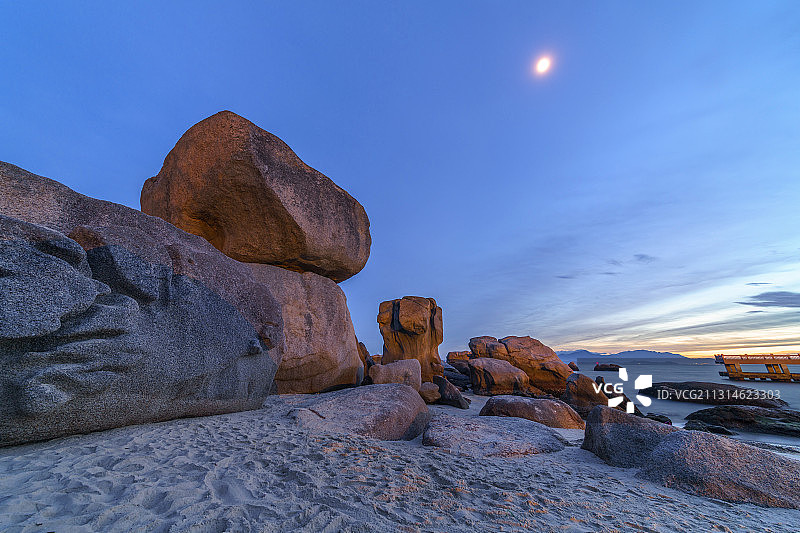 广东惠州巽寮湾磨子石公园图片素材