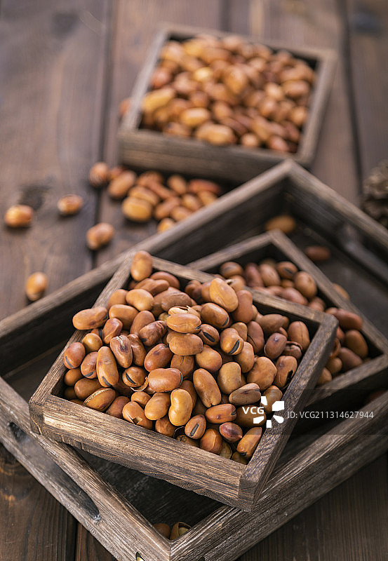 天津特色美食崩豆图片素材