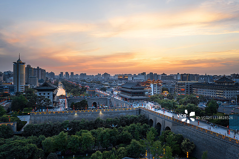 西安城墙永宁门航拍图片素材