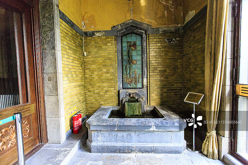 吉林长春伪满皇宫同德殿水池图片素材