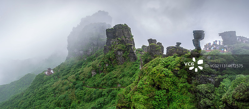 烟雨梵净山图片素材