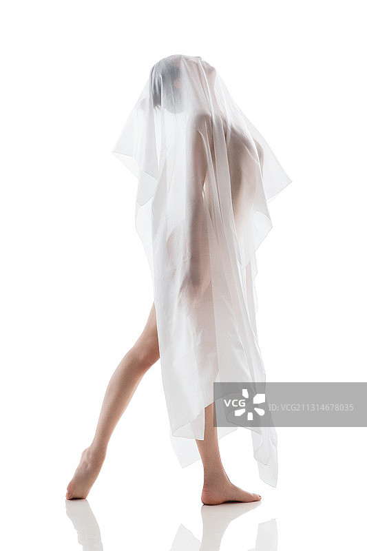 青年女人跳舞图片素材