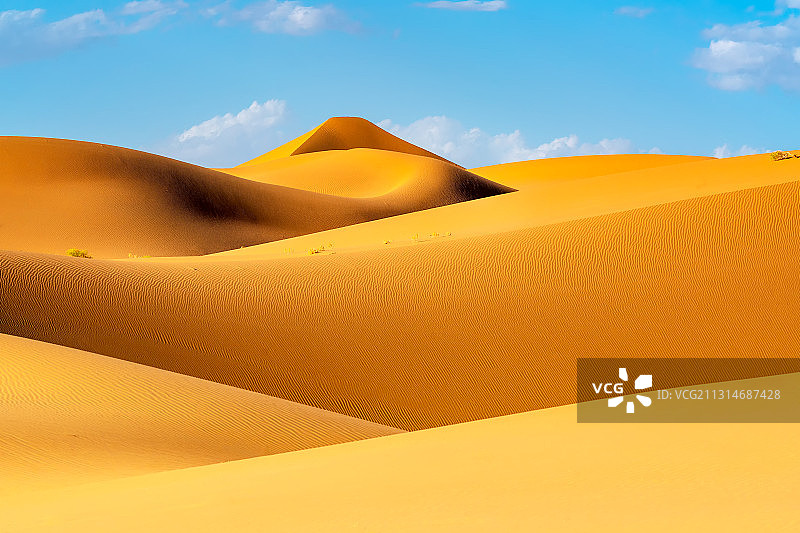 沙漠喜马拉雅-巴丹吉林沙漠图片素材