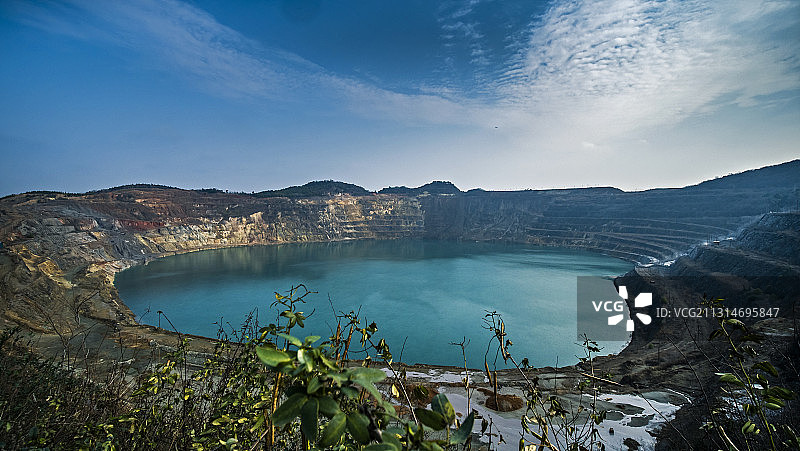 马鞍上矿坑图片素材